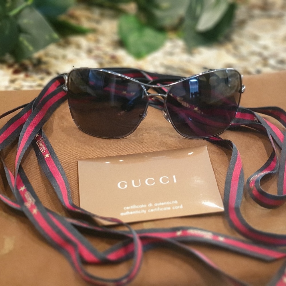AUTHENTIC GUCCI SUNGLASSES